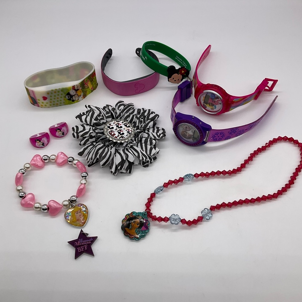 CUTE DISNEY JEWELRY BUNDLE‎